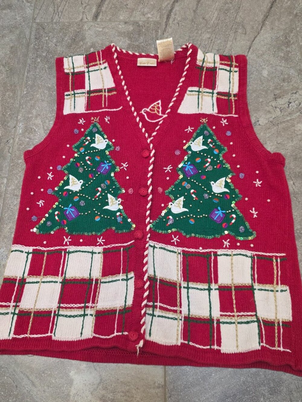Bobbie Brooks Sweater Vest Womens Large Red Christmas Tree Dove Beaded